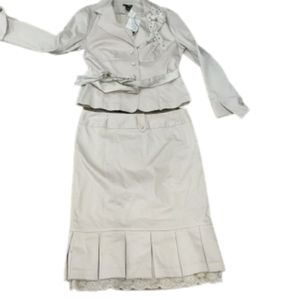 NWT Kenzie Taupe Suit.